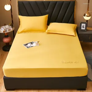 Bedding Sets 2023 Est Polyester Four Corners With Elastic Band Bed Sheet Bedspread Non-slip Mattress Cover Dustproof Yellow Color