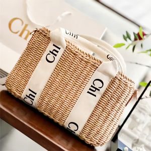 Lyxdesigner Top Handle Wood Raffia Beach Bag Tote Straw Basking Womens Summer Vacation Travel Axel Väskor Crossbody Mens Weave Handväska Kopplingsväskor