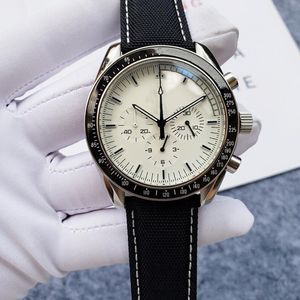 Nowe męskie świąteczne chronograf Watch 44M 007 Kwarc U1 wielofunkcyjny skórzany pasek stalowy zespół Sapphire Luksusowy klasyczny designer