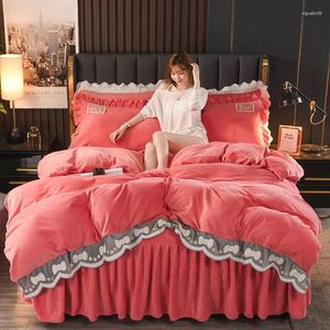 Set di biancheria da letto Versione coreana di tinta unita Doppia combinazione Letto in velluto di latte Set di biancheria da letto Copripiumino a righe Copripiumino Federa invernale caldo