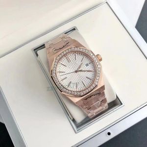 Tasarımcı Mens Highquality Watch Fashion Diamond Ring Lüks Saatler Erkek Mekanik Hareket Kadın Kuvars Hareket Kraliyet Tasarım Erkek Marka