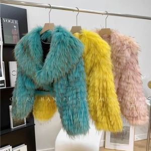 2023 New Raccoon Fur Car Stripe Fur Coat with Large Turnover Collar Fashion Ruffle Collar Youth