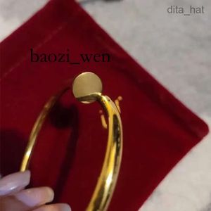 Hip Hop Armbänder Frauen Brief Nagel Armband Diamant Armreif Titan Stahl Gold Silber Rose Mode Schmuck Zubehör