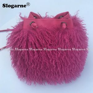 Sacos de noite Carteira Moda Longa Pele Lã Bolsa Praia Ombro Mulheres Faux Furs Bolsa Luxo Mongolian Sheep 231024