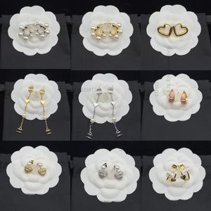 Pearl örhängen hjärtformade örhängen titanstål 18k rose stud guld kärlek örhängen för kvinna utsökta enkla mode diamant lady örhängen smycken gåva