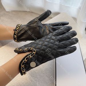 Luxury Motorcycle Gloves Womens Designer Leather Gloves Winter Warm Gloves High Quality Diamond Chain Gloves Lady Christmas Gift
