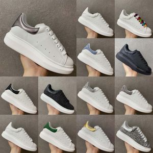 Local Warehouse boots mens trainers sneakers Women White Black blue oversized Leather round toe Espadrilles Flats Lace Up running shoes Casual Shoes designers