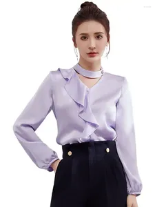 女性のブラウス秋のファッション女性ホローVネックサテンシャツプラスサイズエレガントなシックオフィスレディースワークウェアフリルシルクトップ6xl