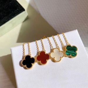 Designer smycken fyra bladklöver halsband naturliga skal ädelsten guld pläterade 18k damer designer premium material lyx klassisk stil mode jubileumsgåva