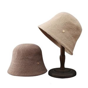 Breda breim hattar hink hattar varm vinter fast färg ull filt hink hattar för kvinnliga mode damer fleece fedora vintage bowler hatt kupol fiskare cap 231023