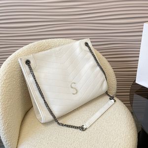 Kvinnors axelväska 32 cm underarmsäck läder diamant hårdvara metall spänne lyx handväska matelasse kedja crossbody påsar flygplats väska stora kapacitet shopping väskor