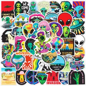 50st Cartoon Aliens UFO Stickers Extraterrestrial Funny Saucer Man Graffiti Stickers för DIY Bagage Laptop Skateboard Motorcykelcykelklistermärken