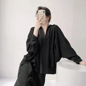 Women's Blouses SuperAen Autumn Irregular Pleated Top Casual Bat Sleeves Korean Design V-neck Jacket Oversize Black Shirts