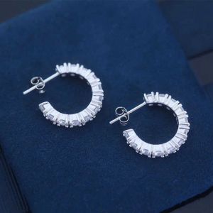 Tiff Küpe Tasarımcı Takı Lüks Moda Takı S925 STERLING Gümüş U şeklinde Yuvarlak Elmas Kulak Saplamaları Çok yönlü zarif ve kişiselleştirilmiş mücevherler