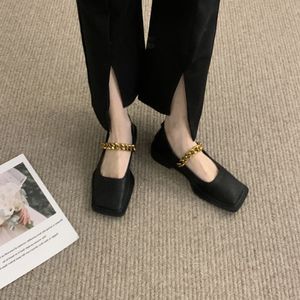 Metal Chain Square Retro Lok fu buty damskie 2023 Nowy brytyjski joker Mary Jane Small Shoes Buty damskie