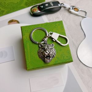 Retro Silver Lion Head Pendant keychains designer key chain lanyards men's metal buckle for men and women Gift car key chain bag charm unisex keyring accessories