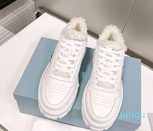 Designers de luxo sapatos casuais tênis vestido casual tênis homens mulheres rendas até couro branco clássico