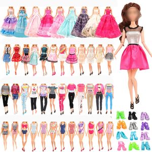 Dolls ręcznie robione 22 elementy mody Akcesoria do lalki 4 kąciki 2 topy spodni 10 butów 6 Sukienka dla zabawek Dziewczyny 231024