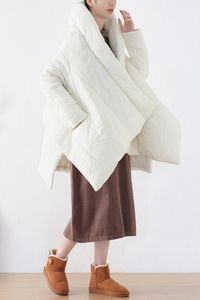 Nuovi cappotti invernali Designer originale Donna Imbottito in cotone di alta qualità Versione coreana femminile Personalità della moda Cappotto di temperamento medio lungo irregolare di grandi dimensioni