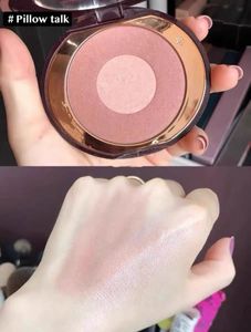 Toppkvalitet Cheek Chic S Glow Blush Blusher Face Powder Makeup Palette Color Pillow Talk / First Love