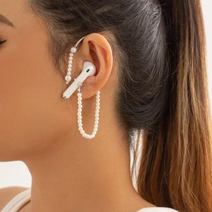 Ryggar örhängen 2023 Vintage Imitation Pearls Anti-Lost Ear Clip Bluetooth Earphone Holders for Women Tassel Hanging