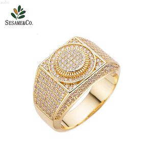 Pierścień Hip Hop Men Diamond Super Flash Diamond przesadzony trend moda senior Sense 18K Gold Gold /14k Gold Moissanite Pierścień