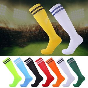 Спортивные носки Высококачественные футбольные носки для мужчин, детей и мальчиков, спортивные длинные носки-полотенца, баскетбольные медиа-де-футбольные велоспорт, утолщенные носки, нескользящие 231024
