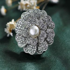 Vintage Pearl Rhinestone Flower Brooch Pin Silver-plate Alloy Faux Diament Broach for bridal wedding costume party dress Pin gift 2471