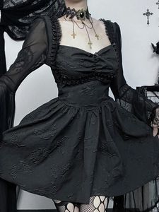Sukienki swobodne 2023 Estetyczna ciemna gotycka sukienka Kobiety Eleganckie Halloween Mesh Patchwork Długie rękaw wysokim talia