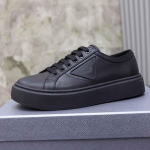 2024 män skor topp design prax sneakers renylon borstat läder nylon mesh märke mens skateboard promenader löpare casual utomhussport EU38-46