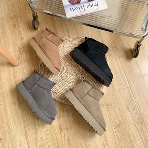 Groß- und Einzelhandel Tasman Mini Plateaustiefel, luxuriöse Designer-Winterschuhe, warme Schuhe mit Baumwollpolsterung