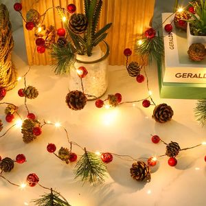 Decorações de Natal Luzes LED String Pine Cones Agulhas Bell Decorativo Fio de Cobre Criativo Pequeno Colorido 231025