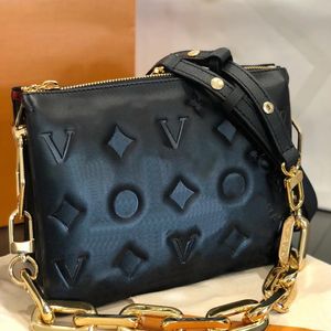 Trend Kadın Tasarımcı Çanta Koussbody Luxurys Çanta Debriyaj Crossbody Mektup Man omuz çantaları üst cüzdan cüzdanlar kalın zincir kutu ile