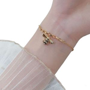 Swarovski -Armband Hochqualität Frauen Schnallen Armband für Frauen koreanische Version Einfache Bienenkristall Halskette