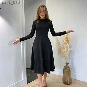 Basic Casual Dresses Slim Solid A-Line Long Sleeve Knee-Length Dress Woman Office Lady Elegant Simple Female Vestido Daily Wear 2020 Spring YQ231025