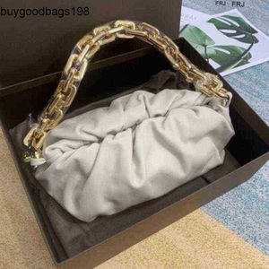 BottegassVenetas Bags Pouch Yunduo Bag Nvxia 2023 New Thick Chain Dumpling Cowhide Shoulder Leather Underarm Have Logo Is1e