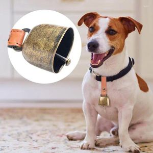 Collari per cani Campana per toro in metallo per animali domestici Ciondolo regolabile Cani Collo per gatto Campane regalo per albero di Natale Design con bottone a pressione