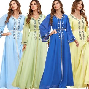 Roupas étnicas Moda Abaya para Mulheres Muçulmanas Chiffon Bordado Maxi Vestido Turquia Árabe Kaftan Islâmico Eid Party Dubai Saudi Vestido