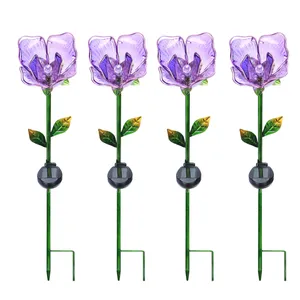 Decorazioni da giardino Better Homes Gardens Pali in vetro ad energia solare con fiori viola da 30,3 pollici (4 pezzi)