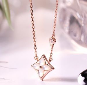 Fashion Designer Jewelry Classic 4/Four Leaf Clover locket Necklace Highly Quality chains 18K Plated gold girls Gift