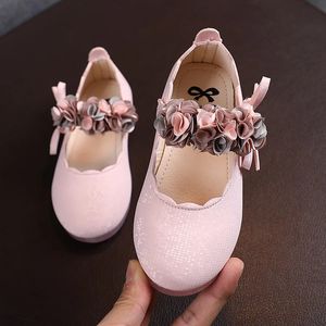 Sneakers Girls Leather Shoes Autumn Fashion Flower Kids Princess Shoes Flat Heels Floral Little Girl Shoes Size 22-31 SKQ001 231024