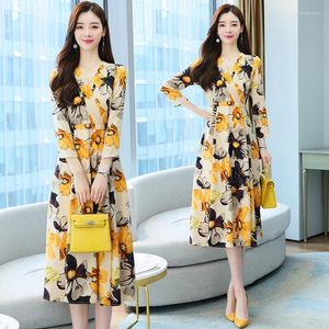 Casual Dresses Women's Long Chiffon Dress Knee-length With Sleeves. Slimming High-end Piece Spring Or Autumn Elegance Sophistication