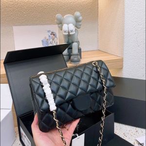 2023 New Fashion Trend Gold Chain Bag Crossbody Bag Women Sheepskin Bolsa diamante Bolsa de ombro quadriculada Maquia