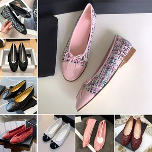 Designer Scarpe eleganti da donna Tacchi alti Parigi Ballerine nere da donna Trapuntata in vera pelle Slip on Ballerina Punta tonda di lusso Festa da donna Ufficio di nozze 35-42