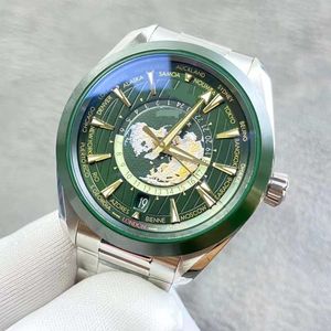 43mm Automatiska män Titta på 24 timmar GMT vs VSF Top Quality Green Earth Dial World Map City Dial On SS Armband Waterproof Sapphire Business Travel Wristwatch