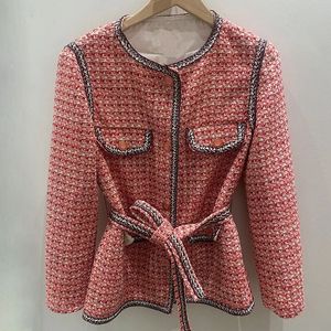 Kurtki damskie francuskie pojedyncze wiosny i lato zabytkowe małe zapach Tweed Check Crewneck krawat w talii w magazynie 231025