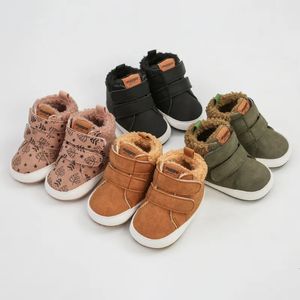 Första vandrare babyskor pojke flicka vinter varma spädbarn snö stövlar fleece mjuk botten sko födda inomhus sneakers småbarn första vandrare 231024