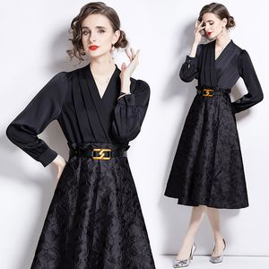 Blue Midi Dress with Belt Women Designer V-Neck Satin Patchwork Ruched Jacquard Slim Flare Dresses 2023 Autumn Winter Chic Long Sleeve Vacation Party Runway Frocks