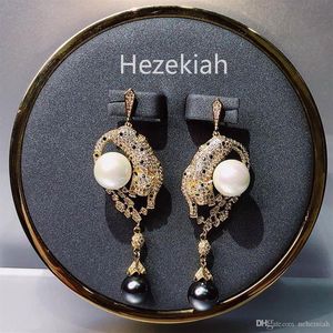 Hiskia 925 Tremella Needle Bossy Leopard örhängen Pearl Leopard High-End Fashion Quality Atmospheric Lady Ear Studs213n