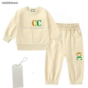 Nya barnkläder sätter högkvalitativa baby sportkläder pojkar tröja passar barnkläder toppar byxor tvådelar storlek 90-160